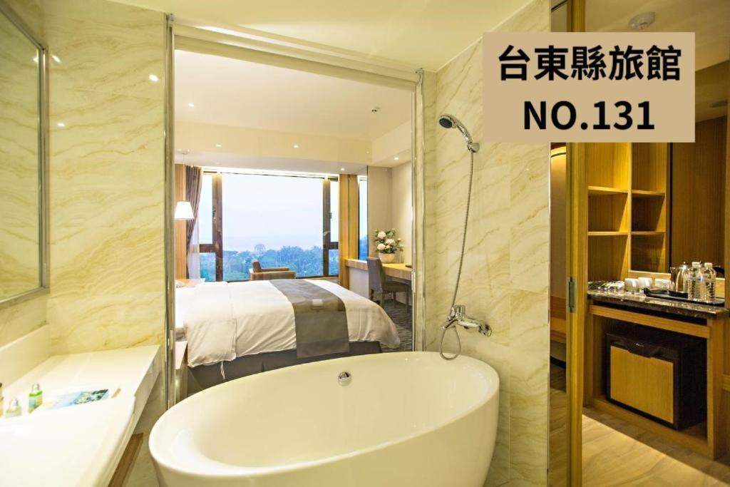 Kaishen Starlight Hotel T'ai-tung Extérieur photo