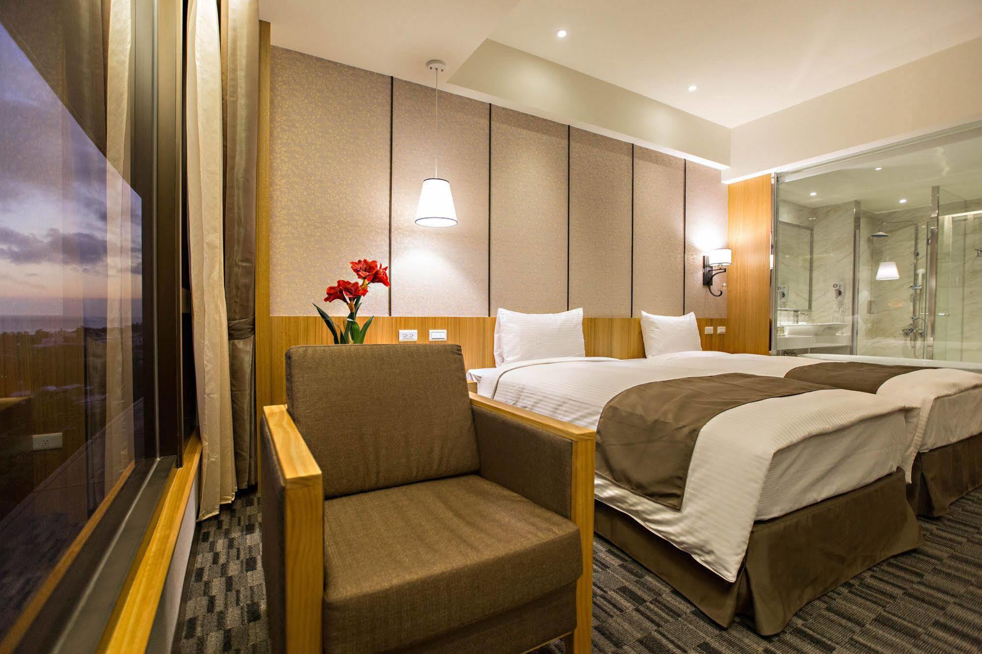 Kaishen Starlight Hotel T'ai-tung Extérieur photo